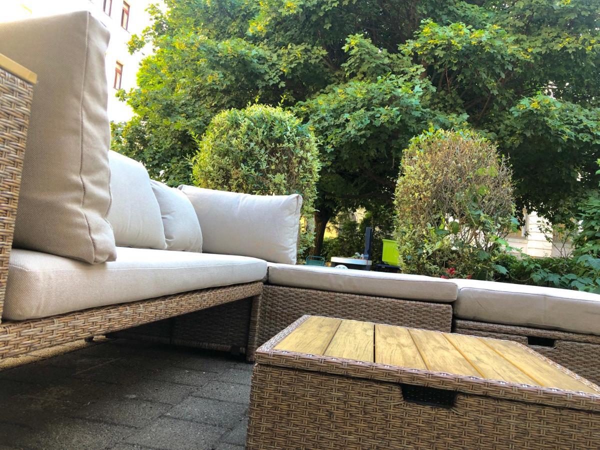 Mit Terrasse In Zwingernaehe - Hilger * Dresden